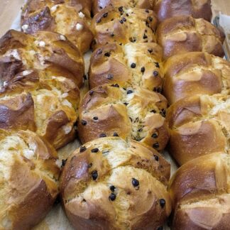 Brioches Collées-Serrées